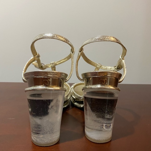 CHANEL LUCITE PlATFORM HEEL sz. 38 - Picture 3 of 8